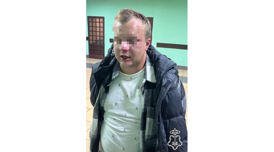 В центре Петербурга наряд Росгвардии задержал правонарушителя, который ранил ножом жителя Ленобласти, заступившегося за девушку 