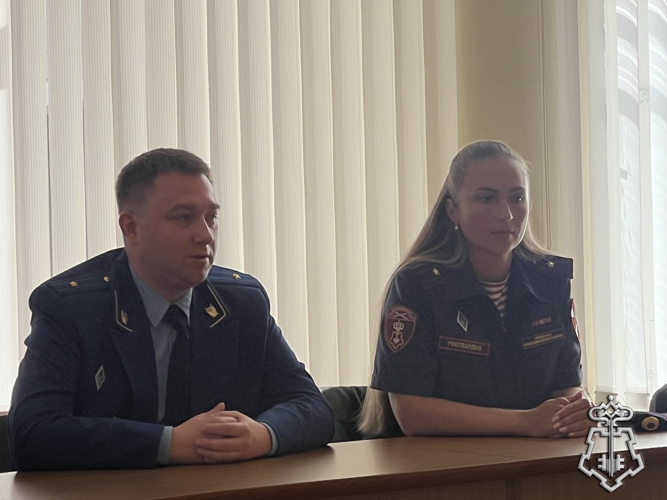 В Управлении вневедомственной охраны по Санкт-Петербургу и Ленинградской области прошел Единый день правовых знаний