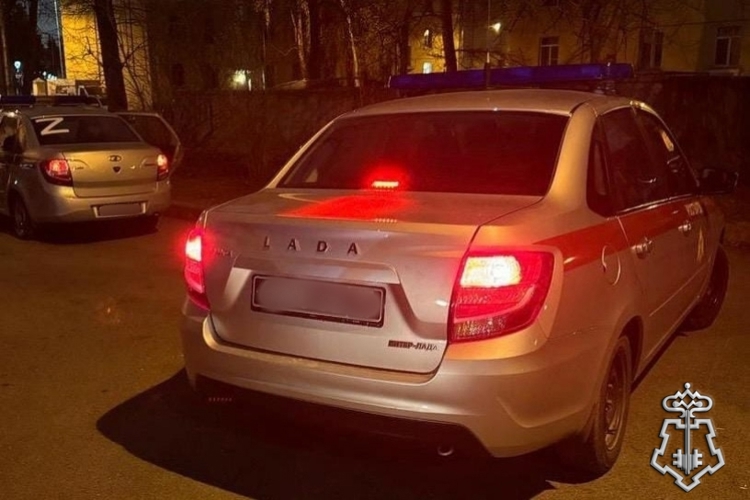В Санкт-Петербурге росгвардейцы задержали участника драки, нанесшего оппоненту ранение в область шеи   