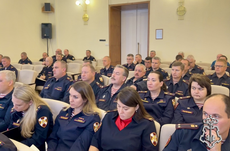 В Управлении вневедомственной охраны по г. Санкт-Петербургу и Ленинградской области прошло совещание по итогам комплектования личного состава за 8 месяцев 2025 года