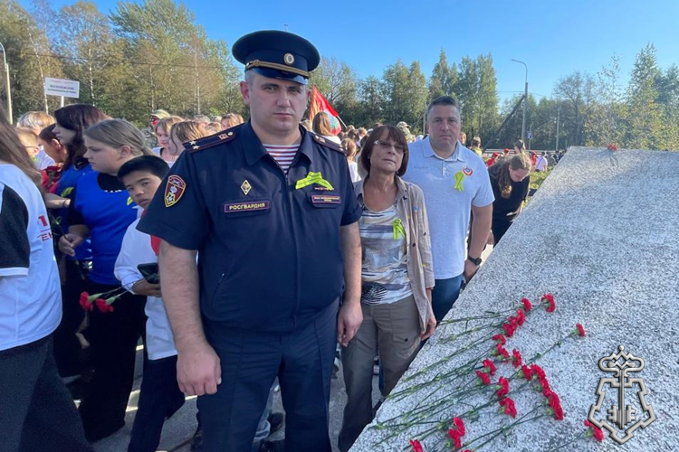 В Ленобласти сотрудники Росгвардии приняли участие в мероприятиях, посвященных Дню памяти жертв блокады Ленинграда