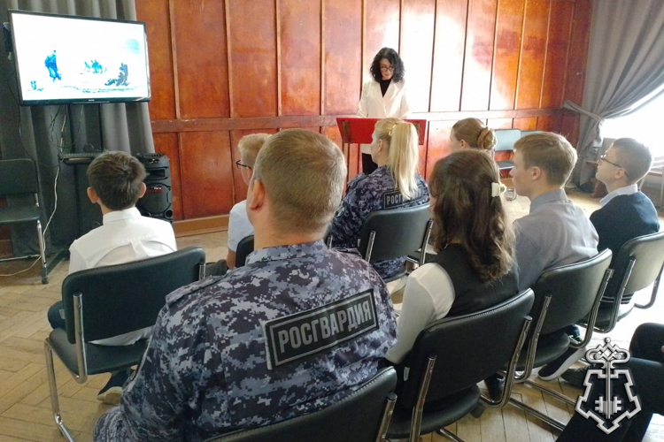 В Ленинградской области росгвардейцы приняли участие в акции «Кабель жизни», приуроченной к прорыву энергетической блокады Ленинграда