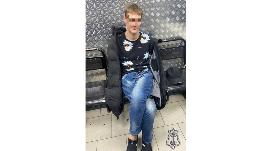 В Центральном районе Санкт-Петербурга росгвардейцы задержали гражданина, нанесшего ножевое ранение женщине 