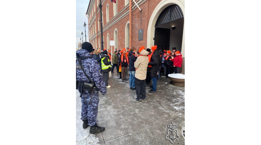 В Петербурге представители Росгвардии приняли участие в обеспечении  охраны общественного порядка при проведении проекта «Уроки с путешествием»