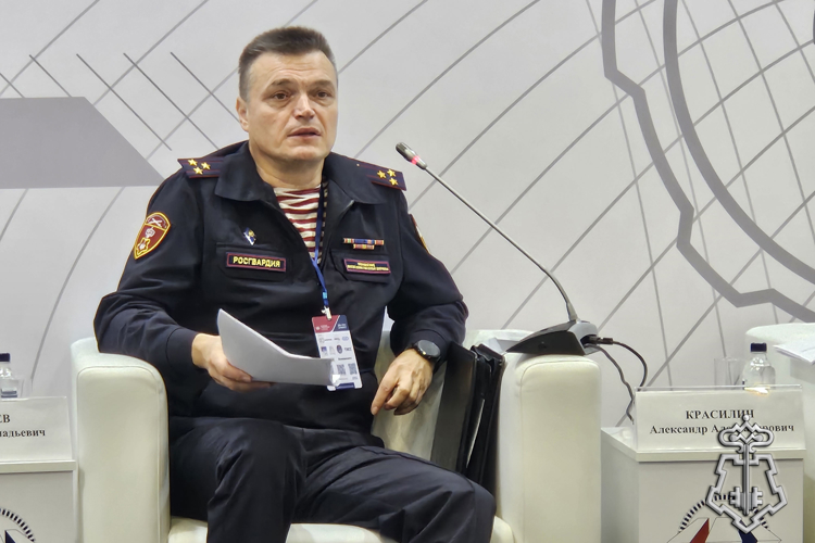 Представитель Росгвардии принял участие в международном форуме-выставке «Российский промышленник – 2025»