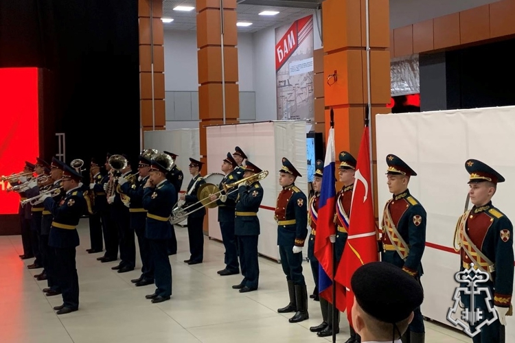 В Санкт-Петербурге представители Росгвардии приняли участие в церемонии принятия присяги учащимися подшефных кадетских классов