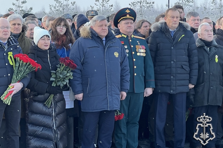 В Ленинградской области представители Росгвардии приняли участие в торжественном мероприятии, посвященном 82-ой годовщине со дня полного освобождения Ленинграда от блокады