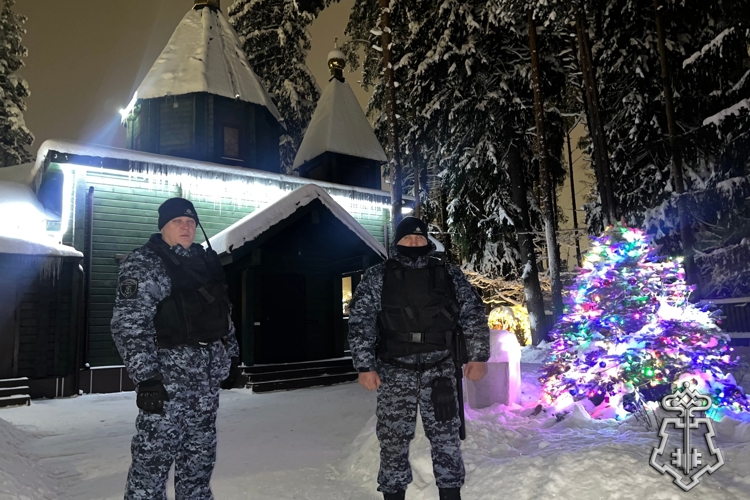 Сотрудники вневедомственной охраны приняли участие в обеспечении правопорядка при проведении мероприятий, посвященных празднику Рождества Христова