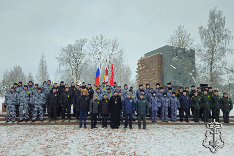 На Невском пятачке сотрудники и военнослужащие Росгвардии почтили память павших защитников Ленинграда