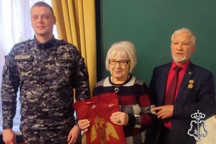 В Санкт-Петербурге и Ленинградской области представители Росгвардии приняли участие в мероприятиях, приуроченных ко Дню полного освобождения Ленинграда от фашистской блокады