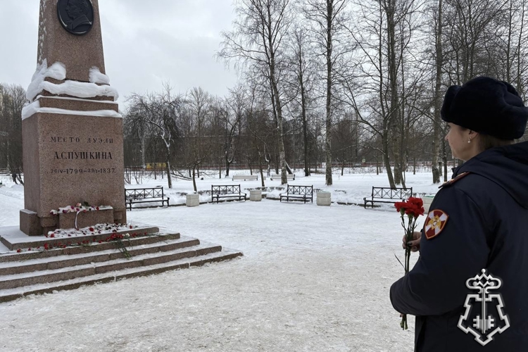 Петербургские росгвардейцы приняли участие в торжественных мероприятиях, посвященных Дню памяти А. С. Пушкина