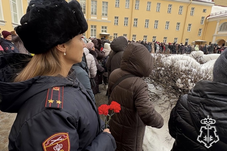 Петербургские росгвардейцы приняли участие в торжественных мероприятиях, посвященных Дню памяти А. С. Пушкина