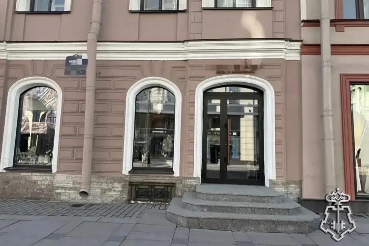 В центре Петербурга наряд Росгвардии задержал правонарушителя, похитившего полушубок стоимостью 1,4 млн рублей