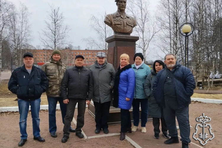 Представители Росгвардии приняли участие в памятном автопробеге