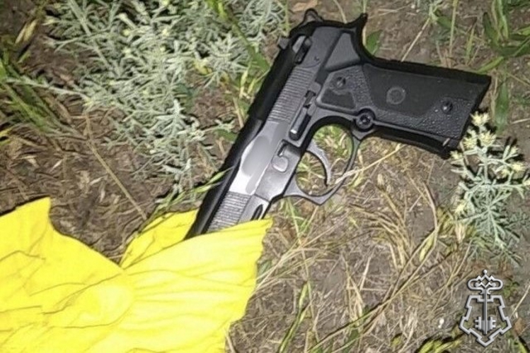 В Невском районе Петербурга наряд Росгвардии задержал участника драки, подозреваемого в нанесении побоев несовершеннолетнему