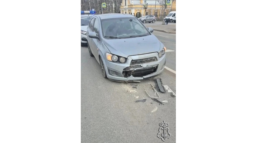 Петербургские росгвардейцы первыми оказались на месте ДТП и вызвали скорую для пострадавшего ребенка