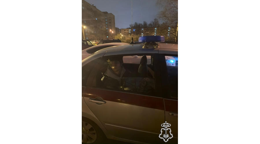 В Невском районе Петербурга наряд Росгвардии задержал участника драки, подозреваемого в нанесении побоев несовершеннолетнему