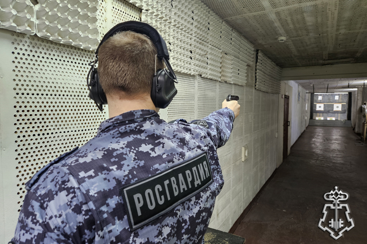 В Управлении вневедомственной охраны по Санкт-Петербургу и Ленинградской области состоялся чемпионат по стрельбе
