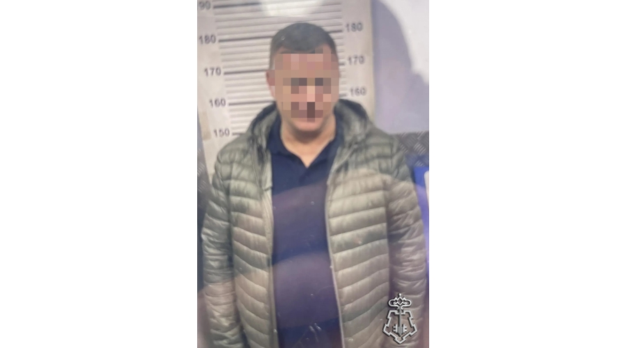 В центре Петербурга росгвардейцы обнаружили разыскиваемый автомобиль и задержали водителя, подозреваемого в мошенничестве