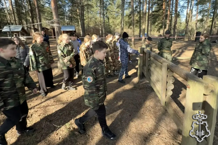 В Санкт-Петербурге представительница Росгвардии приняла  участие в проведении военно-патриотической игры «Зарница» для школьников