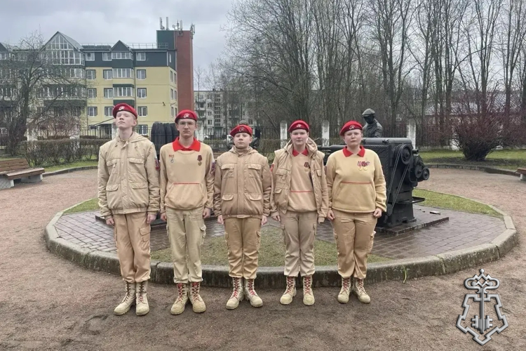 В Санкт-Петербурге представители Росгвардии осуществили судейство смотра-конкурса почетных караулов 