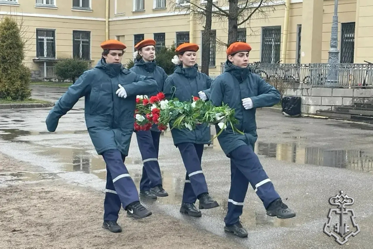В Санкт-Петербурге представители Росгвардии осуществили судейство смотра-конкурса почетных караулов