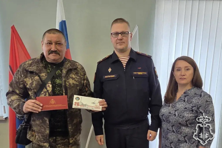 В Санкт-Петербурге и Ленинградской области сотрудники Росгвардии почтили память погибших в радиационных авариях и катастрофах
