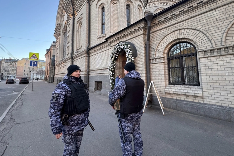 Сотрудники Росгвардии обеспечили правопорядок на мероприятиях, посвященных празднику Пасхи