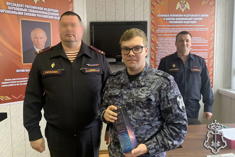 В роте по охране имущества физических и юридических лиц при транспортировке регионального Управления вневедомственной охраны состоялось торжественное совещание