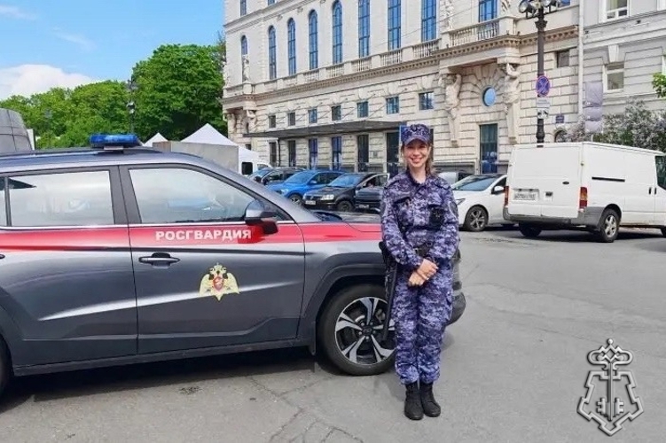 В Петербурге сотрудники Росгвардии обеспечили безопасность во время XXIX Фестиваля мороженого