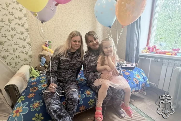 В Петербурге сотрудники Росгвардии провели мероприятия, посвященные Международному дню защиты детей