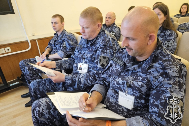 В Управлении и филиалах вневедомственной охраны ВНГ РФ по Санкт-Петербургу и Ленинградской области начался летний период подготовки  