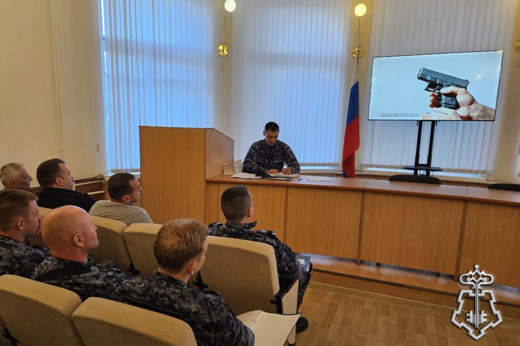 В Управлении и филиалах вневедомственной охраны ВНГ РФ по Санкт-Петербургу и Ленинградской области начался летний период подготовки