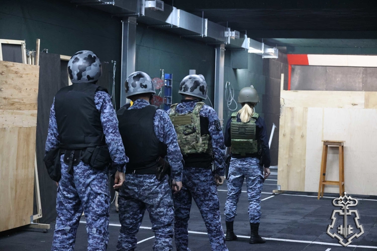 Сотрудники вневедомственной охраны Росгвардии приняли участие в турнире по стрельбе памяти лейтенанта милиции В. Нестерова