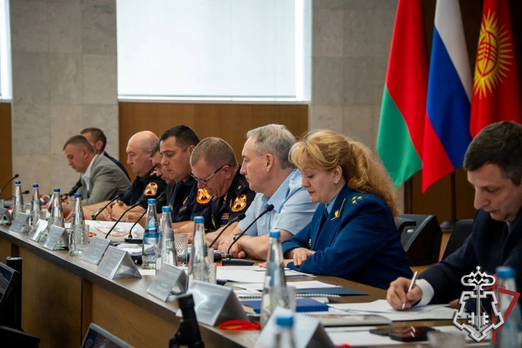 Руководитель управления вневедомственной охраны Росгвардии по Санкт-Петербургу и Ленинградской области области принял участие во Всероссийском совещании-семинаре в Нижнем Новгороде
