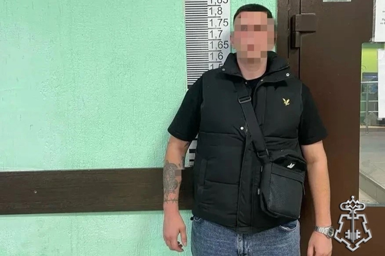 В центре Петербурга сотрудники Росгвардии задержали правонарушителей, похитивших игрушки из игрового автомата