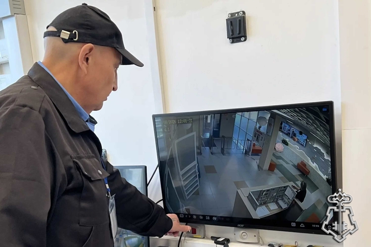 В Санкт-Петербурге и Ленинградской области сотрудники Росгвардии приняли участие во всероссийских учениях, прошедших на территории образовательных учреждений