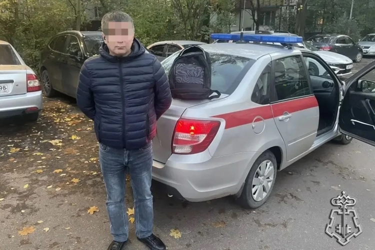 В Санкт-Петербурге наряд Росгвардии задержал дроппера, забравшего у пенсионерки около 3 миллионов рублей